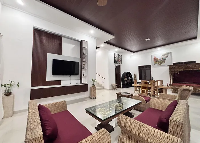 Romantic Cozy Three Bedroom Jungle View In Ubud Resort