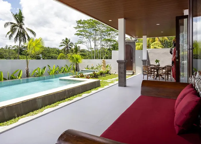 Resort Romantic Cozy Three Bedroom Jungle View In Ubud *