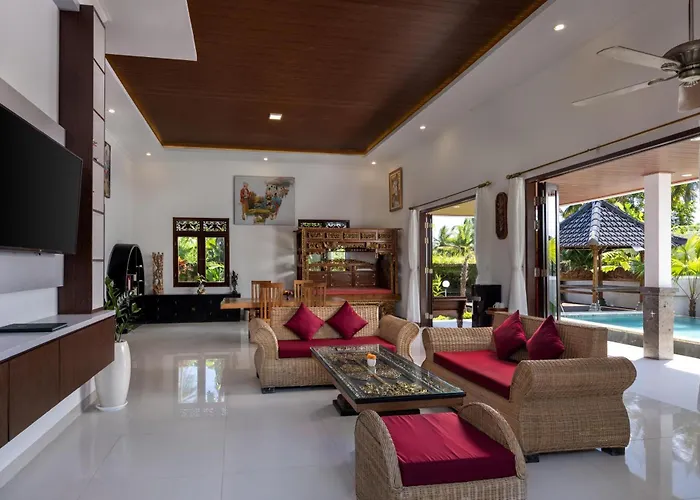 Resort Romantic Cozy Three Bedroom Jungle View In Ubud