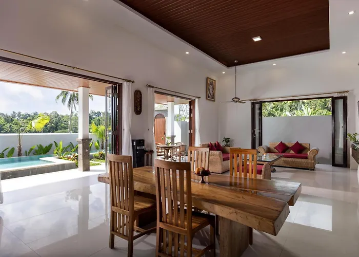 Romantic Cozy Three Bedroom Jungle View In Ubud Resort *